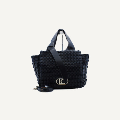 Lola Casademunt bolso negro mujer