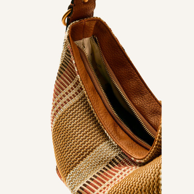 Guess bolso cognac AB9308180