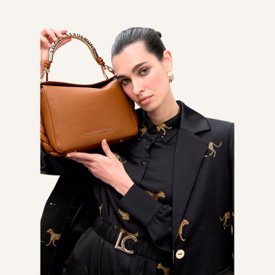 Lola Casademunt bolso camel mujer