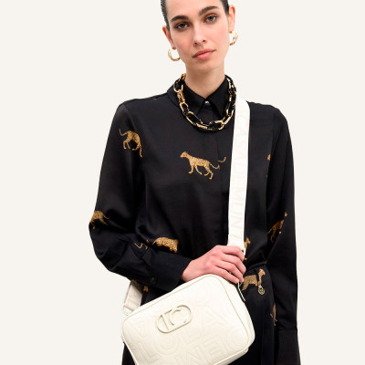Lola Casademunt bolso beig mujer