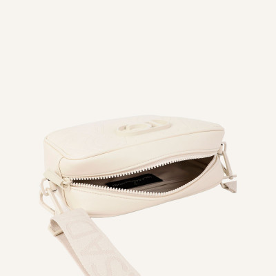 Lola Casademunt bolso beig mujer