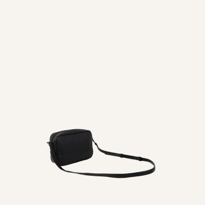 Lola Casademunt bolso negro mujer