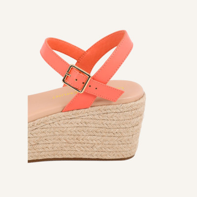 Lola Casademunt sandalias fuxia mujer