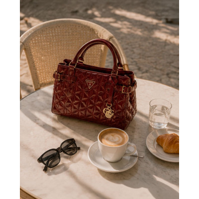 Guess bolso burdeos QG9883050
