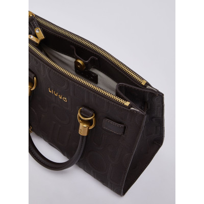 Liu Jo bolso satchel pequeño marrón oscuro AF6069 vista con modelo y proporciones