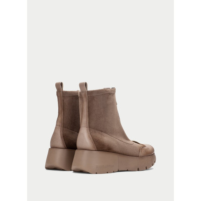 Hispanitas Botines Cuña Montana Taupe HI265104 detalle acabado y trasera