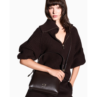 Bolso Hombro Armani Exchange Marrón XW002990 interior forrado y capacidad