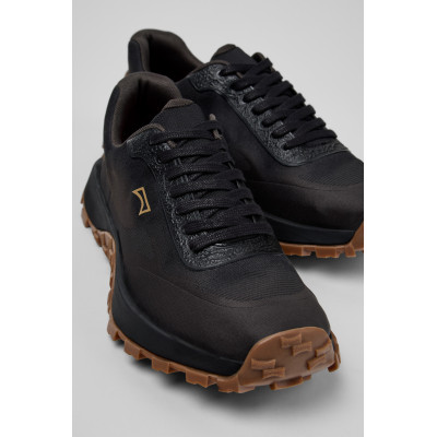 Zapatillas Camper Hombre Drift Trail Negro K101084 perspectiva lateral tres cuartos