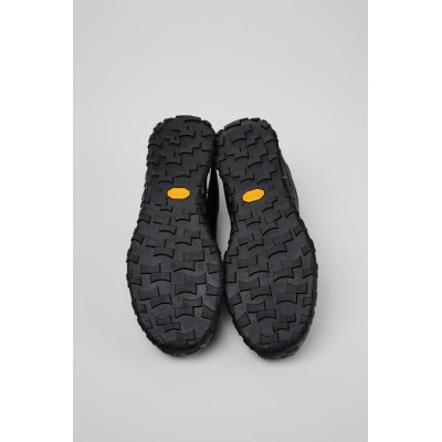 Zapatillas Camper Hombre Runner Four Negro K101097 suela y piso con tracción