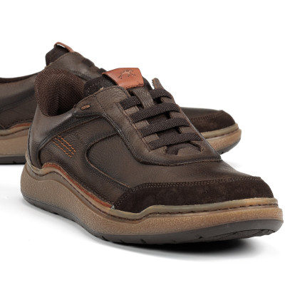 Zapatos Fluchos Hombre Rocky marrón deportivo detalle suela de tracción