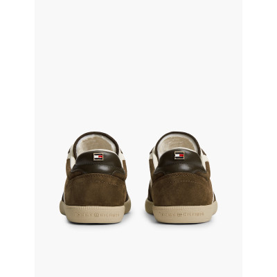 Zapatillas Tommy Hilfiger Mujer TH Tribeca marrón y blanco detalle empeine y cordones
