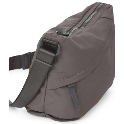 Bandolera grande KCB Zig taupe perspectiva tres cuartos