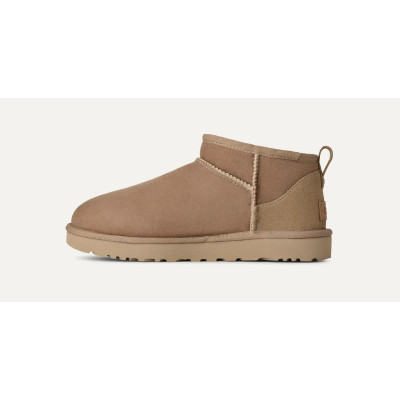Botines UGG Classic Ultra Mini Mujer Sand Arena 1116109 detalle de materiales y costuras