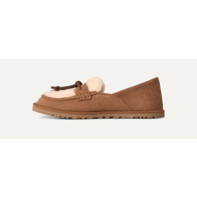 Mocasines UGG Zora Mujer Chestnut Piel 1182151 detalle de materiales y costuras