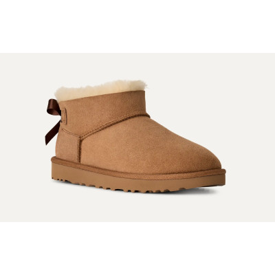 Botines UGG Ultra Mini Bailey Bow Mujer Chestnut 1185491 detalle de materiales y costuras