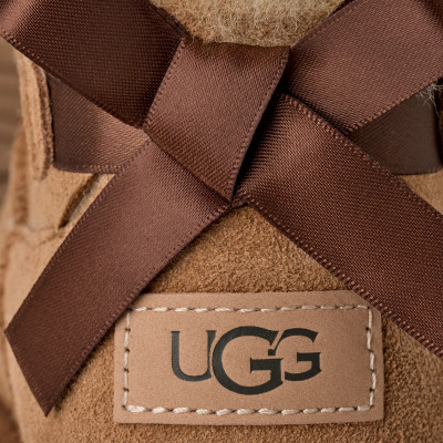 Botines UGG Ultra Mini Bailey Bow Mujer Chestnut 1185491 suela de amortiguacion