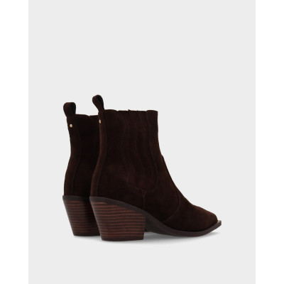 Botines Noa Harmon Wind vista trasera talon y tacón