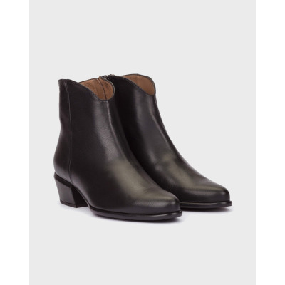 Botines Wonders Piel Negro D-2001 vista frontal perspectiva