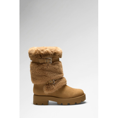 Botas Guess Yaffa Cuero FLFYAFFUR10-TAN detalle logotipo y acabados