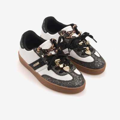 Zapatillas Guess Deportivas Blanco FLFNAO vista lateral y proporciones