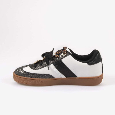 Zapatillas Guess Deportivas Blanco FLFNAO perspectiva completa conjunto
