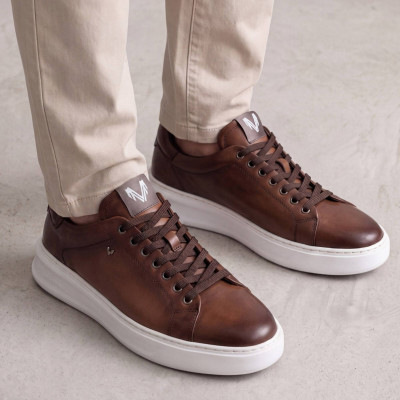 Zapatillas Martinelli Sullivan hombre café perspectiva tres cuartos