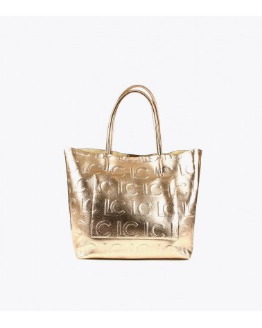 Detalles que definen la elegancia: Bolso Shopper Oro Metalizado con monograma de Lola Casademunt.