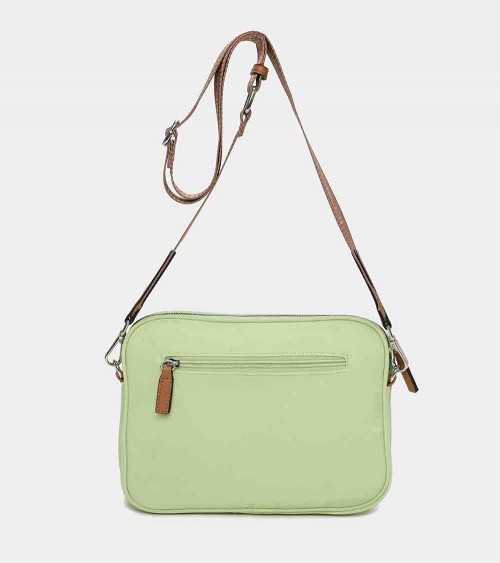 Bolso bandolera Mina 117364 en color lima-camel, ideal para un look casual y elegante.