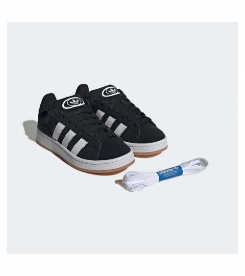 Zapatillas Adidas Campus 00s en color negro y blanco, con diseño retro actualizado.