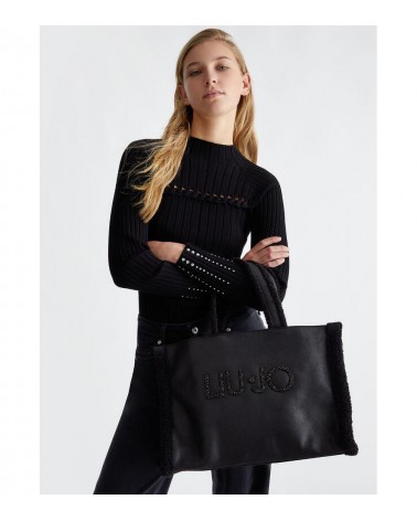 Bolso Tote Liujo para Mujer en Negro con Detalles de Peluche – Un complemento versátil y moderno.