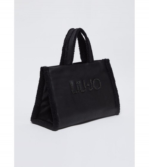 Bolso Tote Liujo para Mujer en Negro con Detalles de Peluche – Un complemento versátil y moderno.