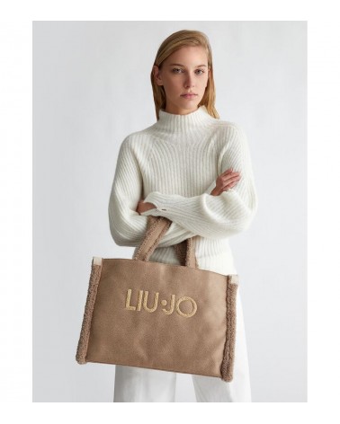 Bolso Tote Liujo para Mujer en Camel Arena con Detalles de Peluche – Estilo elegante y funcional.