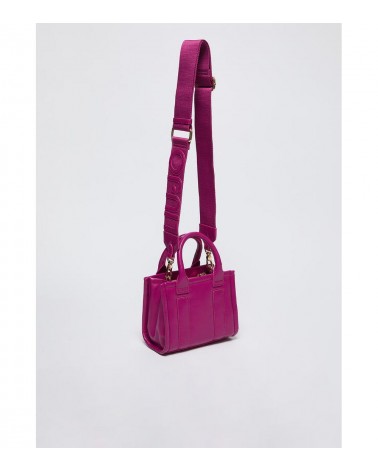 Correa Ajustable y Extraíble del Minibolso Liu Jo en Color Fucsia – Comodidad y versatilidad para diferentes ocasiones.