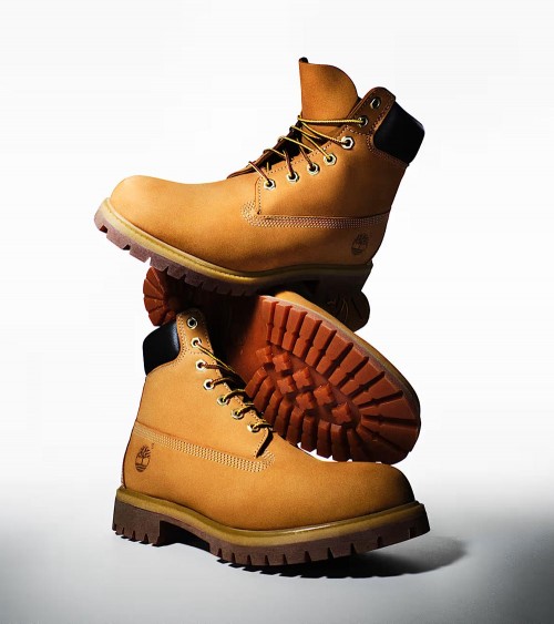 Vista Frontal de las Botas Timberland 6 Inch Premium con Cierre de Cordones – Protección y confort en cada paso.