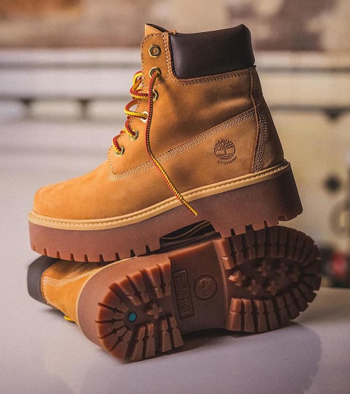 Botas Impermeables Timberland Stone Street 6 Inch en Amarillo para Mujer – Comodidad y estilo sostenible en cualquier clima.