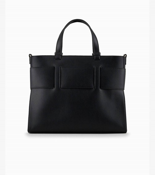 Bolso tote negro de Armani Exchange, estilo y funcionalidad en un solo accesorio.