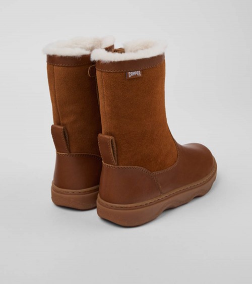 Botas Camper marrones para niños en piel y nobuk – Vista lateral.