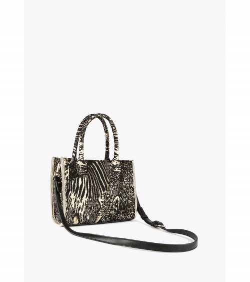 Lola Casademunt Mini Shopper Jacquard Negro y Metal: Mini shopper con diseño animal print y logo frontal en tonos metálicos.