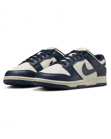 Interior transpirable de las Nike Dunk Low, ideal para largas jornadas.