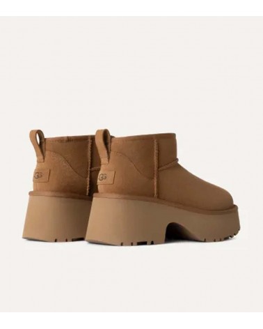 vista atras Ugg  Mujer Botas Classic Ultra Mini New Heights