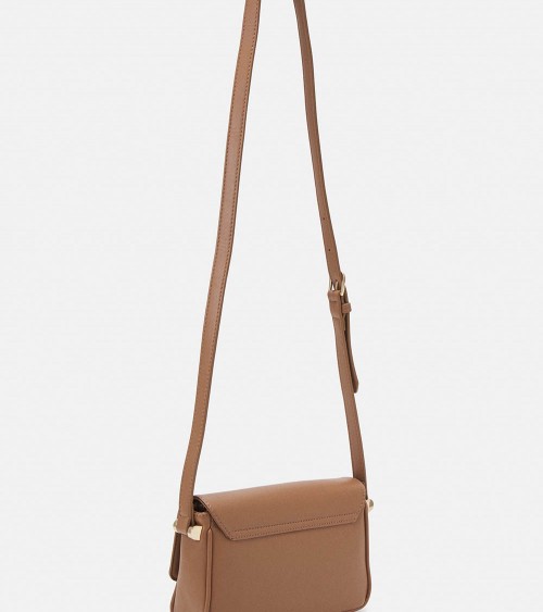 Vista frontal del Valentino Brown Letterman Caprice Flap Bag en beige con detalles dorados.