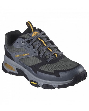 Detalle de los cordones y materiales en Skechers Trekking.