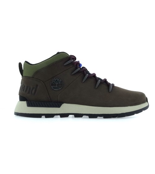 Vista lateral de las Timberland Sprint Trekker Mid en marrón oscuro.