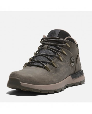 Vista lateral de las zapatillas Timberland Sprint Trekker en gris con cuero premium.