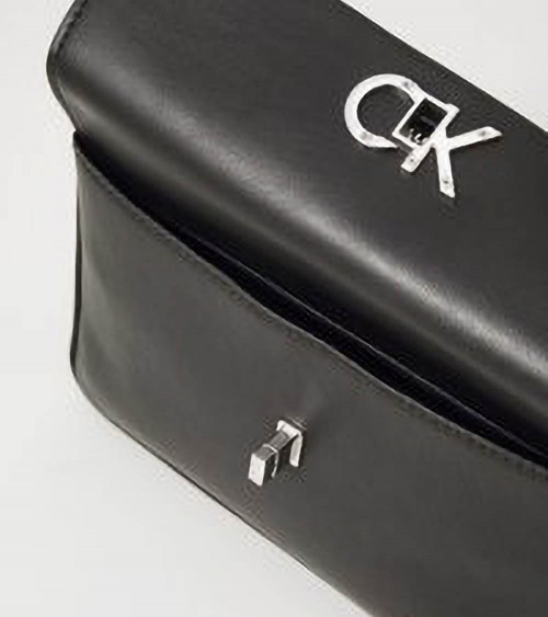 Calvin Klein Bolso Mujer en Negro - Elegante y Versátil